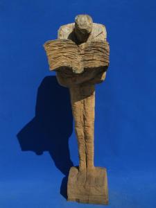 Walter-Schembs-Holz-Skulptur-Lesender-Eiche-2012-Sammlung-Deutsche-Bank-Frankfurt-2