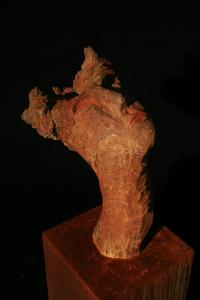 Walter-Schembs-Skulptur-Kopf-weiblich-Bronze-Stahl-2012